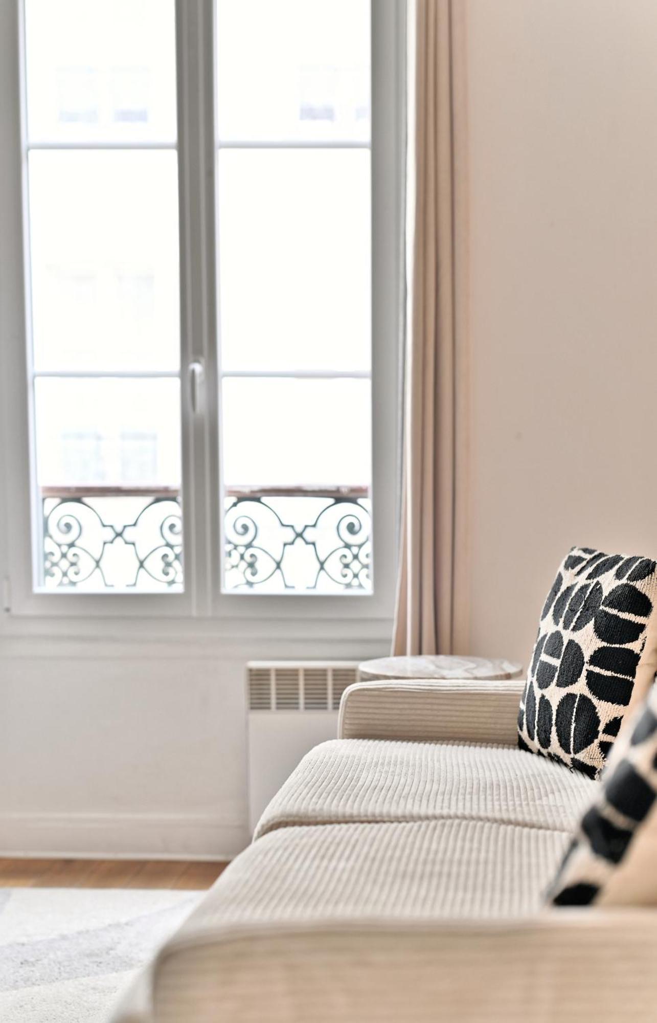 Appartement 2 Pieces #Toureiffel #Invalides パリ エクステリア 写真